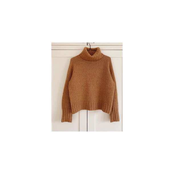 CARAMEL SWEATER